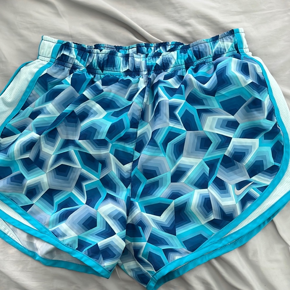 women’s small Nike dri fit shorts